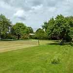 Vavasour At The Red House Estate